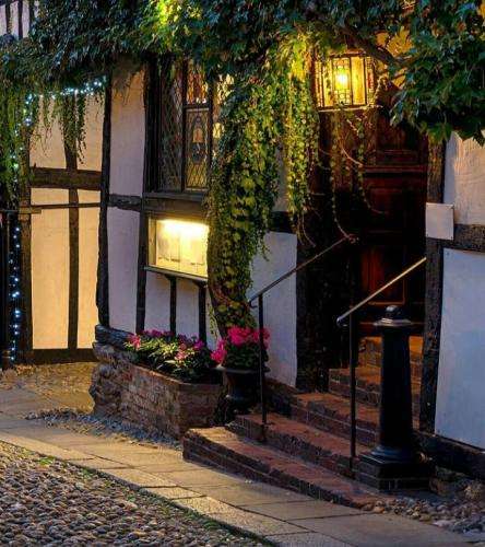 میثم اکبری زمستان