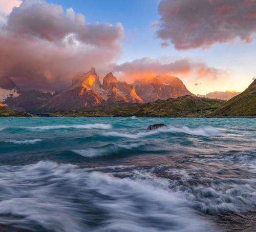 فدی تموم شد دختر کوچولو رسیدیم قصه به غروب