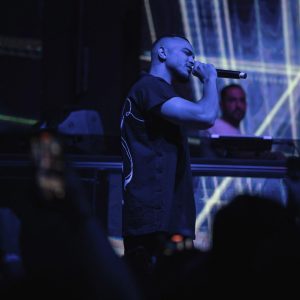 دانلود آهنگ جدید فرق نداره از مهیار