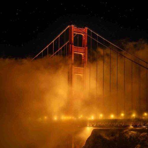  گفتی تو زندگیم بابا نبوده گفتم خودم هم دوس پسرتم