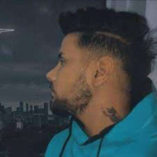 ارشاد خیلی وقته نامیزونم رپ گوش میدم ولی پاپ میخونم