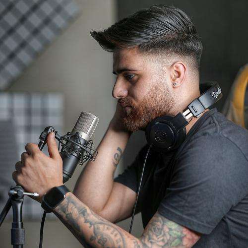 مشتاق دلوجیان دل