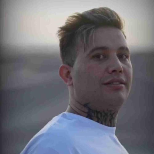 علی احمدیانی قفله دل من با دل تو جفته دل تو با دل من