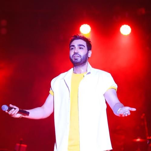 سینا درخشنده برو دوراتو بزن ببین کی مثل من میشه واست