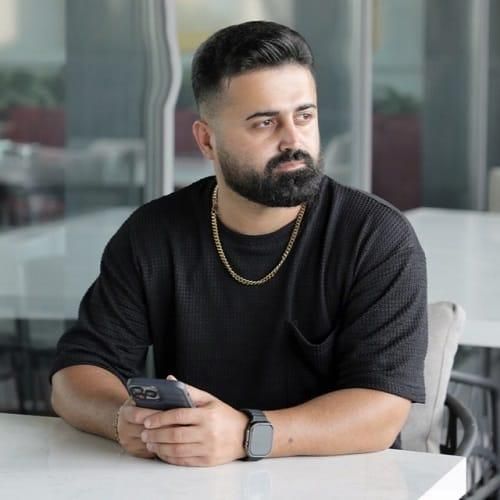 رضا علیزاده